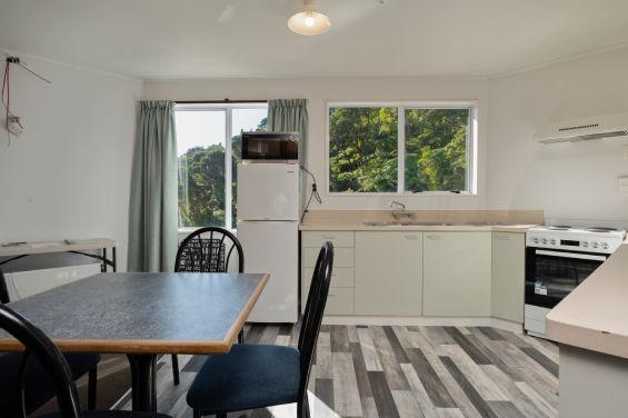 Crow's Nest - kitchen